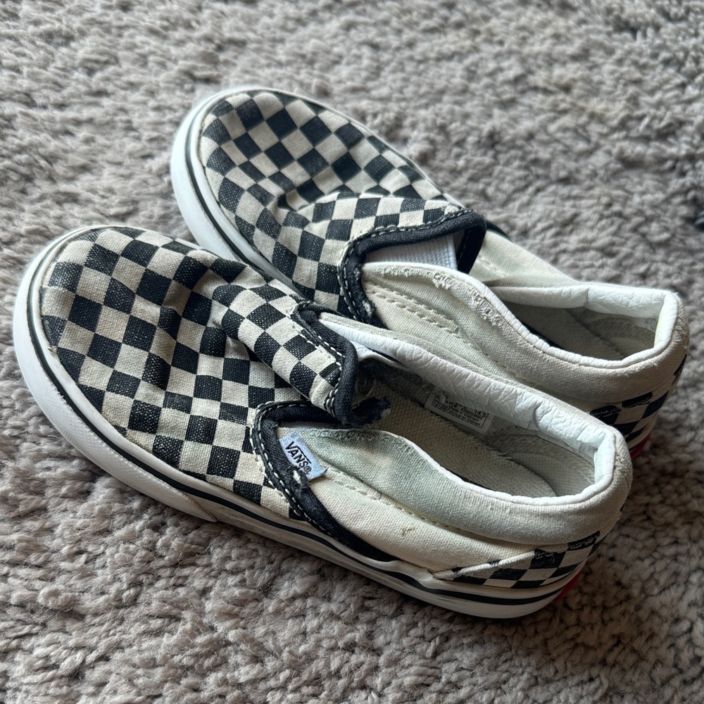 Vans Kids Black and White Checkered Slip-On Sneakers sz 8.5c
